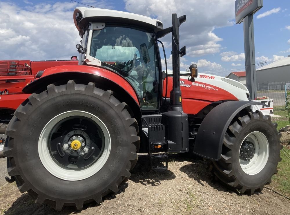 Traktor van het type Steyr 6240 Absolut CVT, Neumaschine in Gülzow-Prüzen OT Mühlengeez (Foto 4)