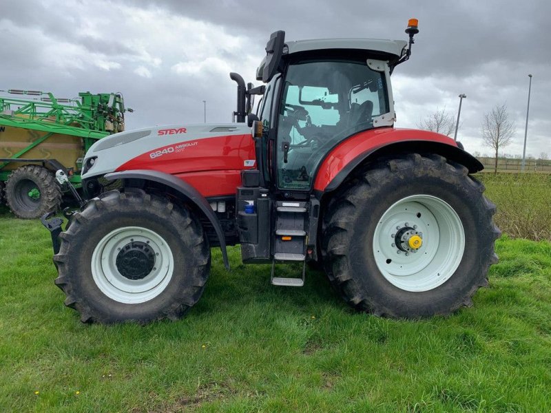 Traktor des Typs Steyr 6240 Absolut CVT, Gebrauchtmaschine in Wierden (Bild 1)