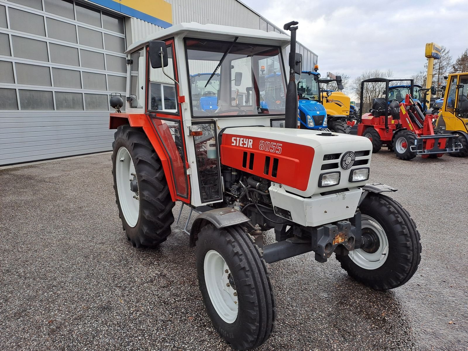 Traktor des Typs Steyr 8055 (FS), Gebrauchtmaschine in Burgkirchen (Bild 3)