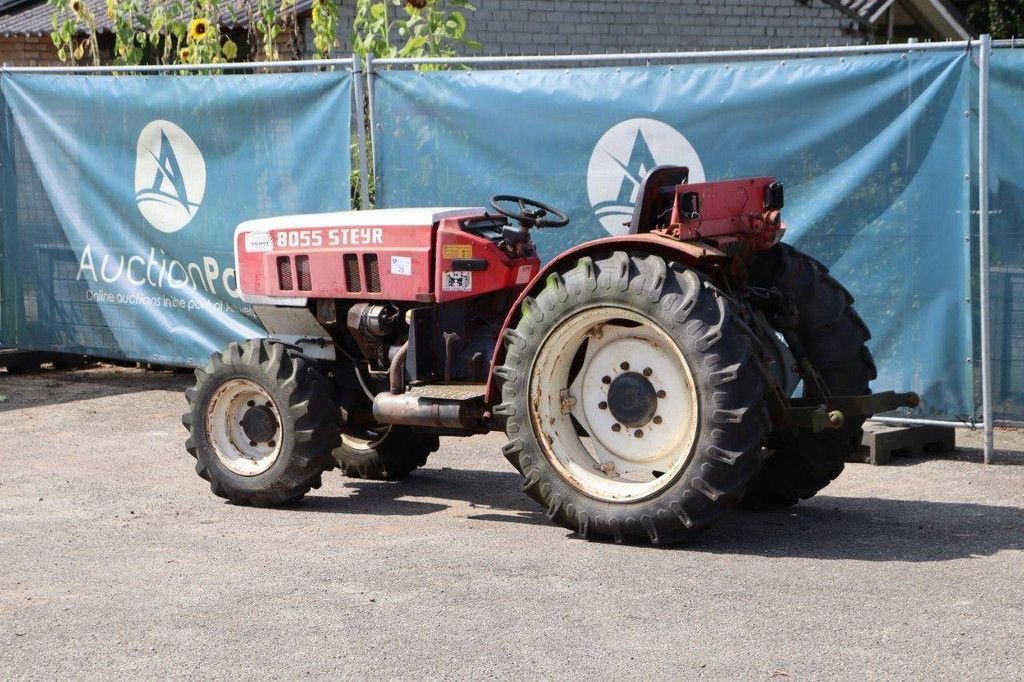 Traktor of the type Steyr 8055, Gebrauchtmaschine in Antwerpen (Picture 3)