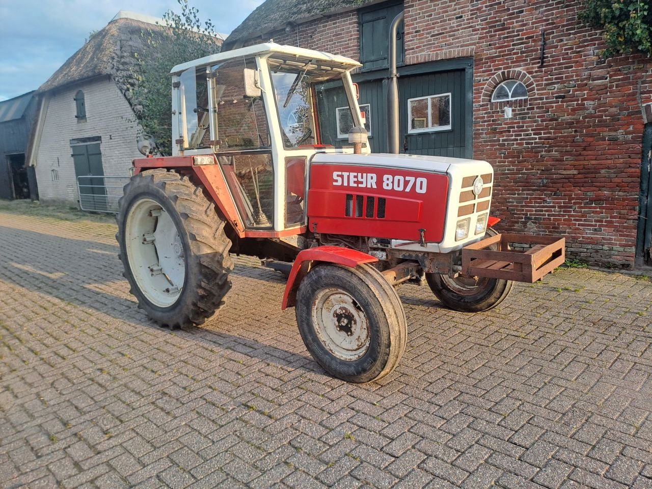 Traktor typu Steyr 8070, Gebrauchtmaschine w TERWOLDE (Zdjęcie 2)