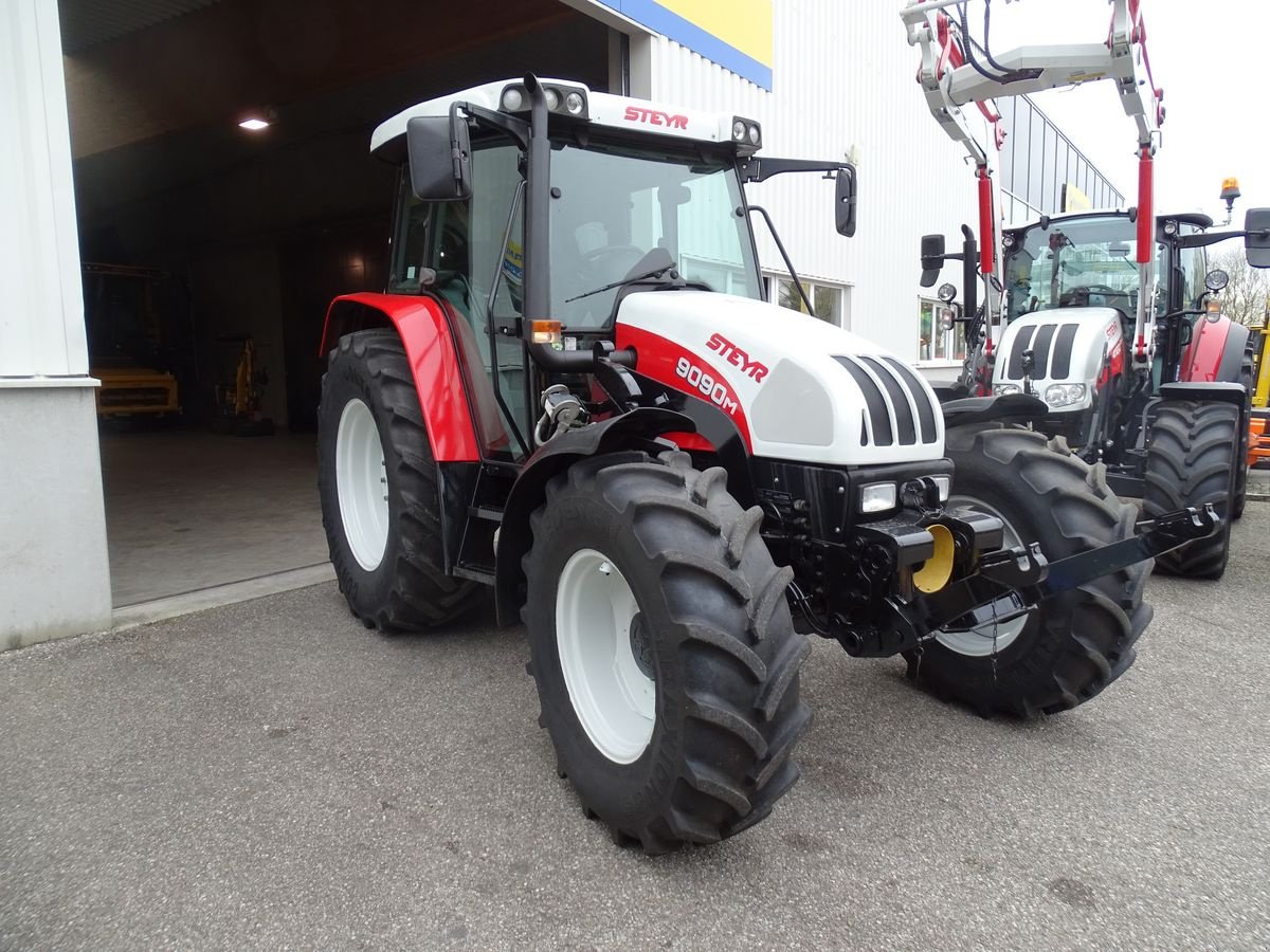 Traktor van het type Steyr 9090 M Profi, Gebrauchtmaschine in Burgkirchen (Foto 2)