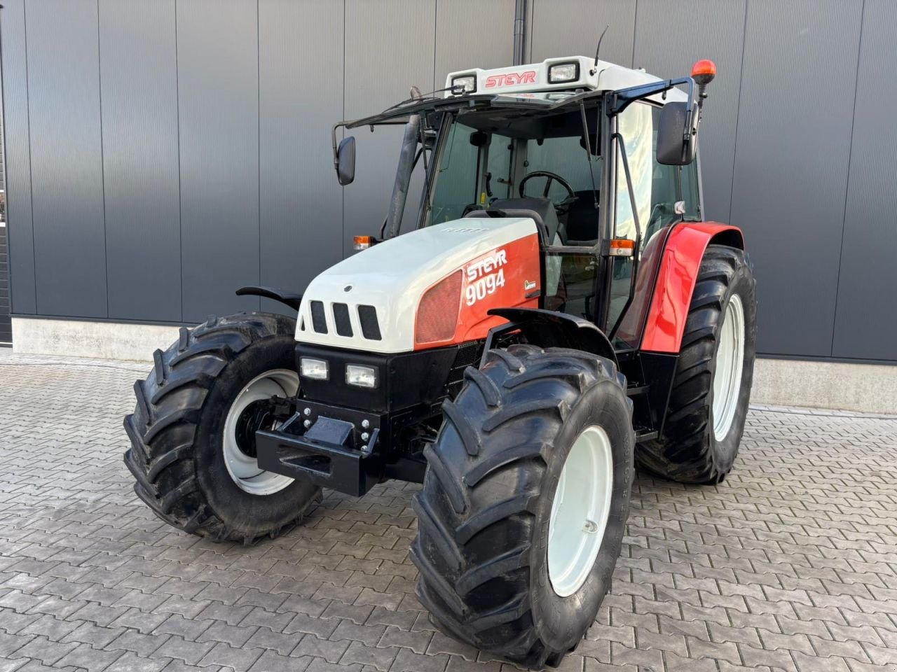 Traktor van het type Steyr 9094, Gebrauchtmaschine in Daarle (Foto 1)