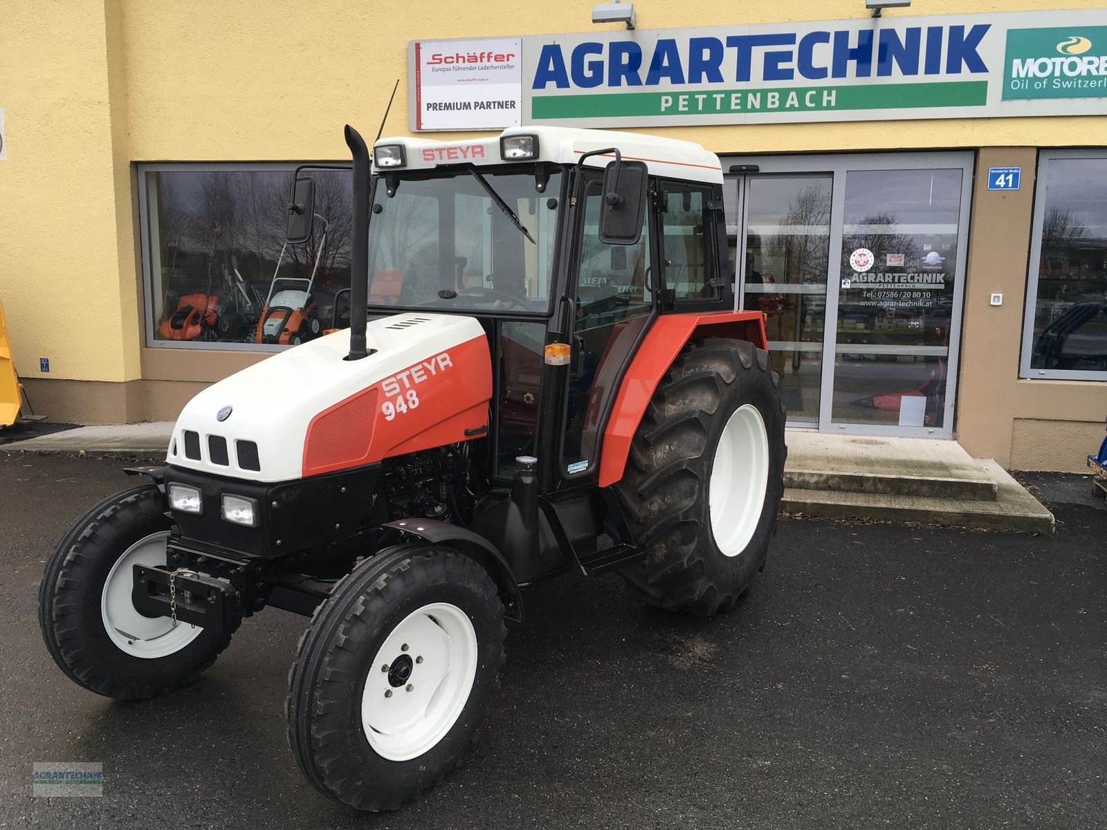 Traktor of the type Steyr 948 M, Gebrauchtmaschine in Pettenbach (Picture 1)