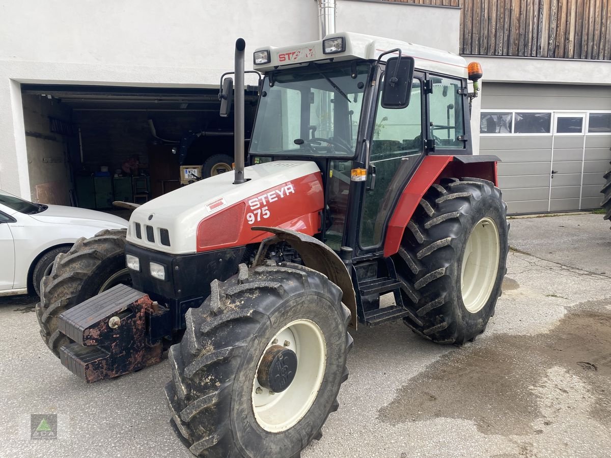 Traktor del tipo Steyr 975 M, Gebrauchtmaschine en Markt Hartmannsdorf (Imagen 1)