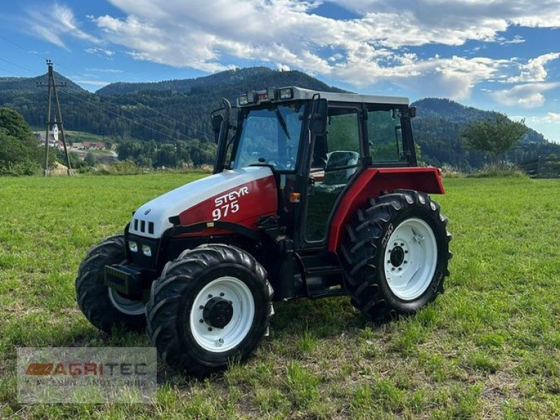 Traktor of the type Steyr 975 M, Gebrauchtmaschine in Friesach (Picture 1)