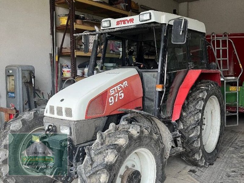 Traktor du type Steyr 975A, Gebrauchtmaschine en Hofkirchen