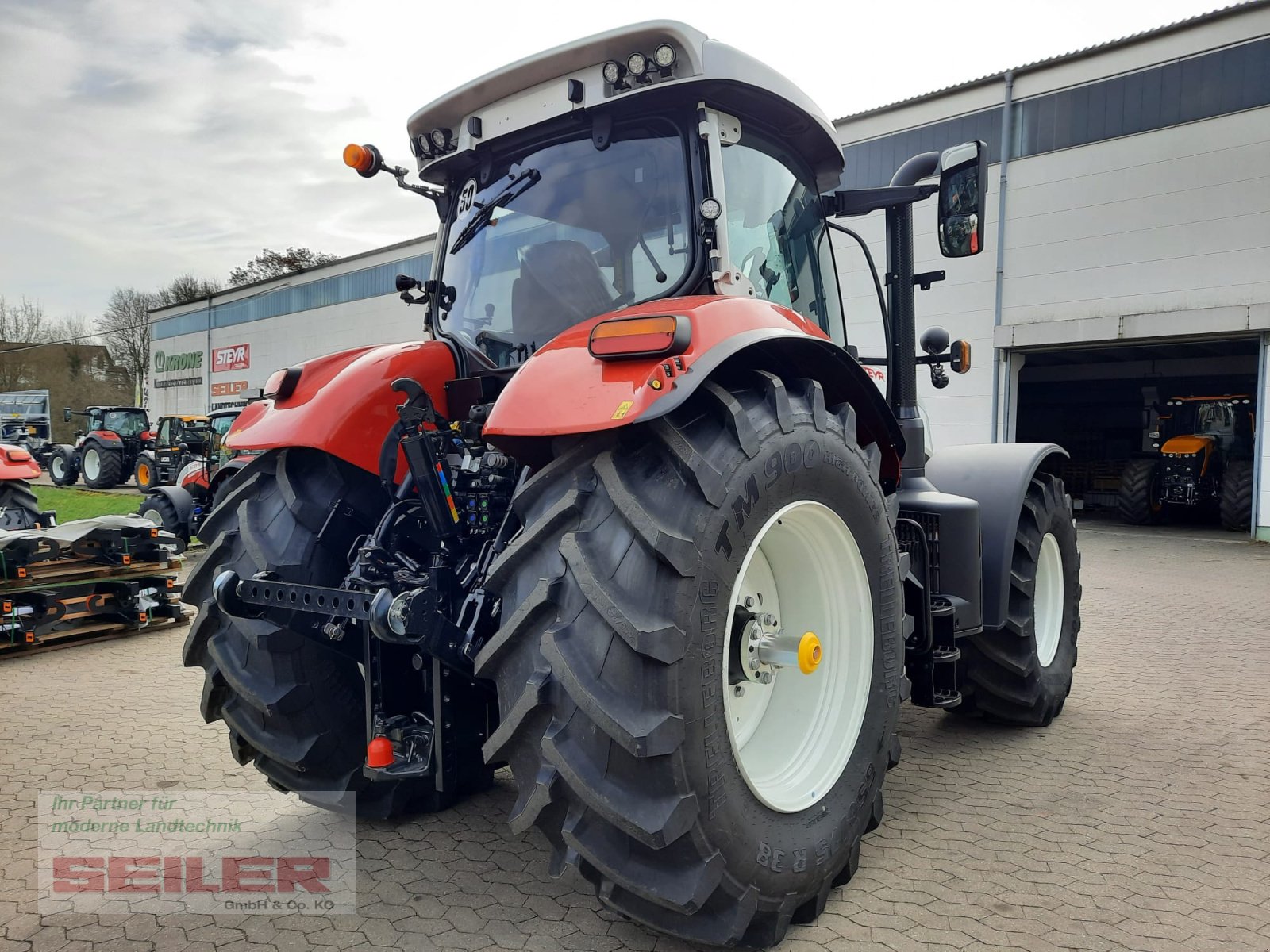 Traktor of the type Steyr Absolut 6185 CVT, Gebrauchtmaschine in Ansbach (Picture 7)