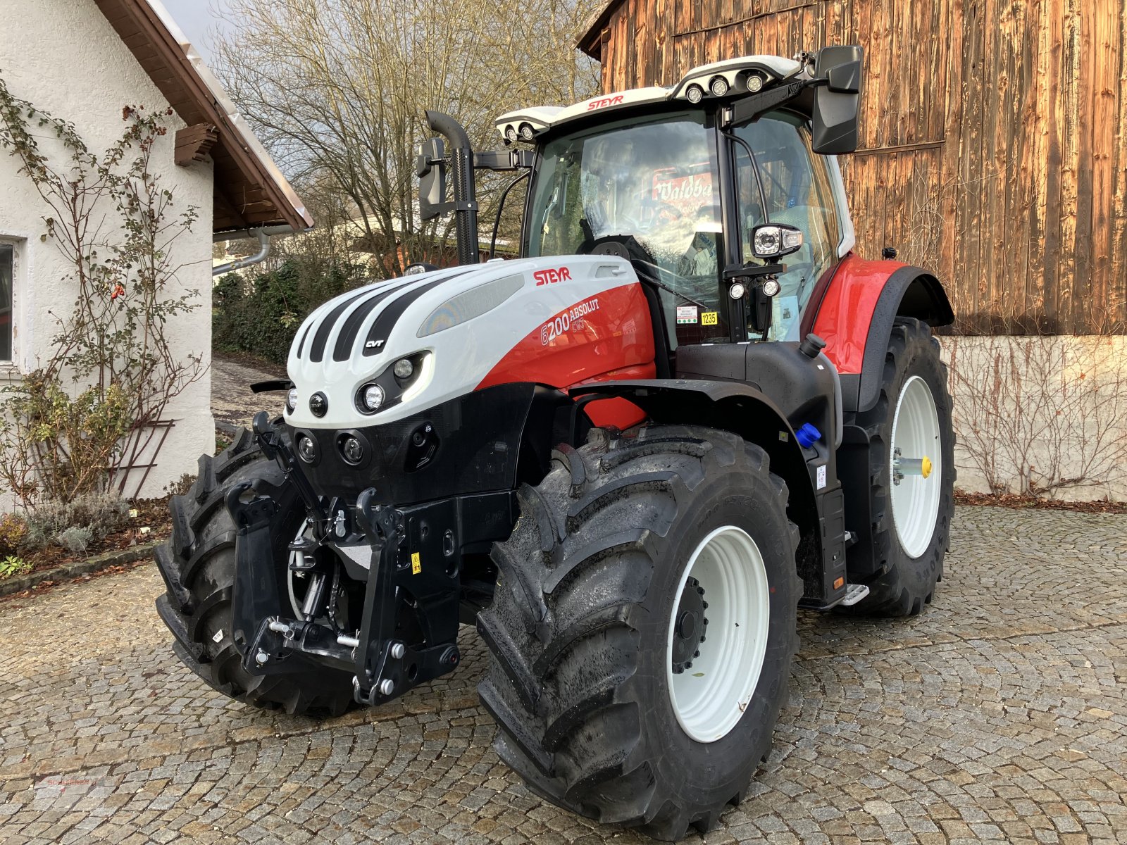 Traktor of the type Steyr Absolut 6200, Neumaschine in Schwandorf (Picture 2)