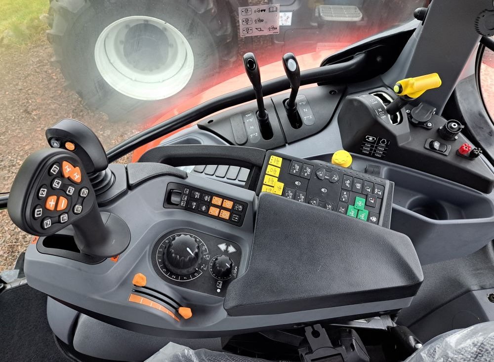 Traktor Türe ait Steyr Expert 4110 CVT, Gebrauchtmaschine içinde Freiberg (resim 12)