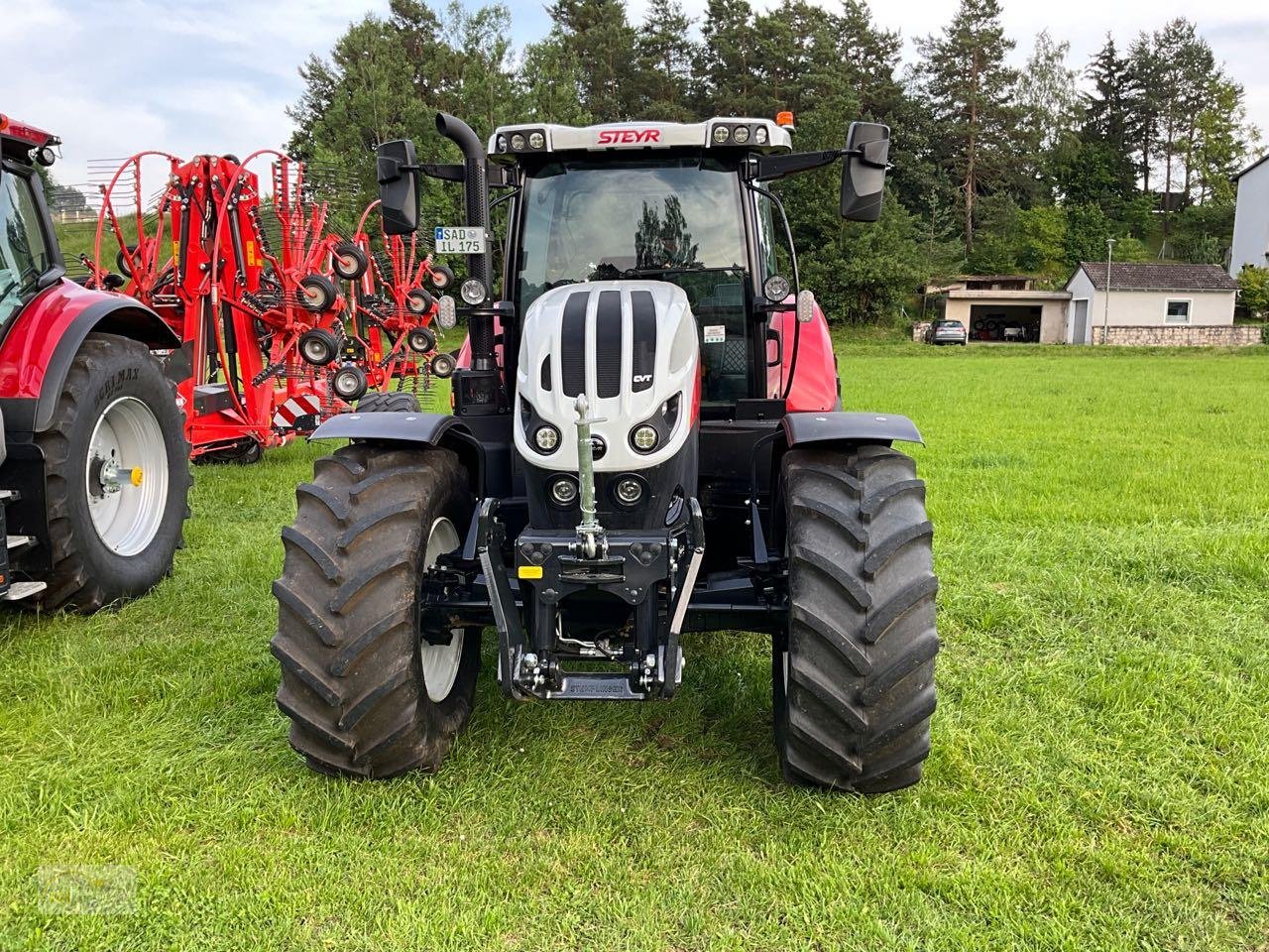 Traktor des Typs Steyr Impuls 6175 CVT, Neumaschine in Pfreimd (Bild 2)