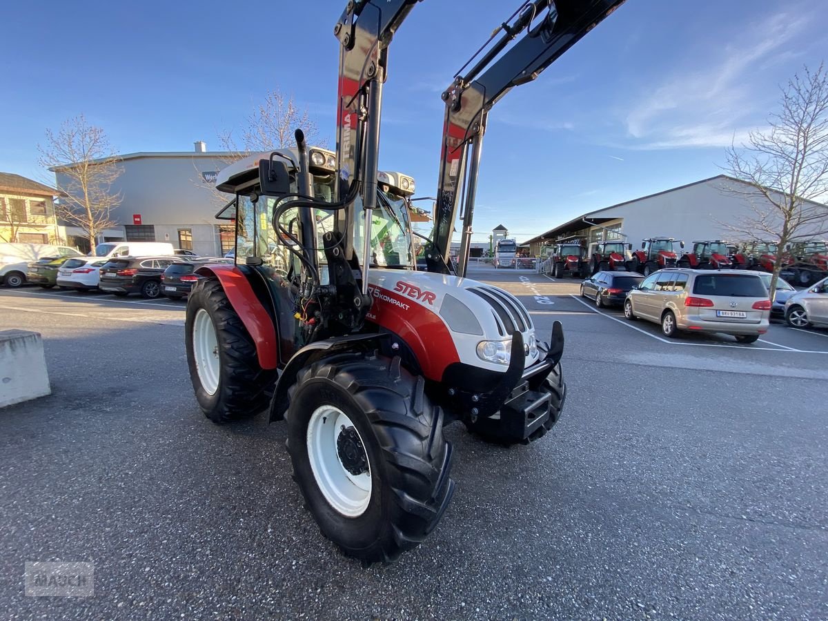 Traktor typu Steyr Kompakt 4075 Basis, Gebrauchtmaschine v Burgkirchen (Obrázek 4)