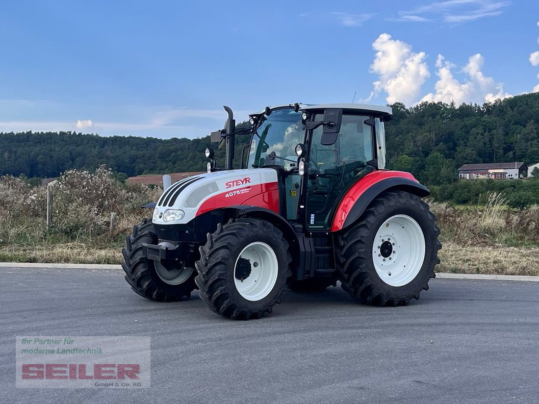 Traktor от тип Steyr Kompakt 4075 HILO, Gebrauchtmaschine в Ansbach (Снимка 1)