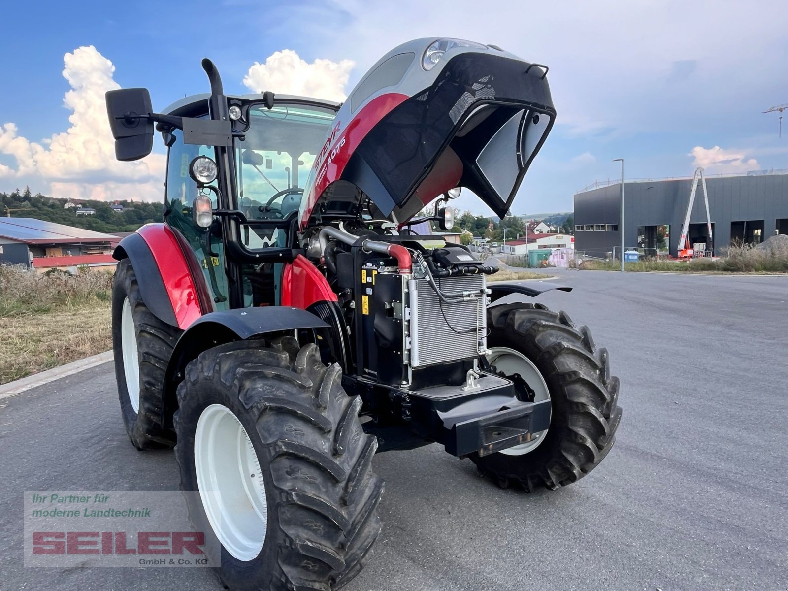 Traktor des Typs Steyr Kompakt 4075 HILO, Gebrauchtmaschine in Ansbach (Bild 3)