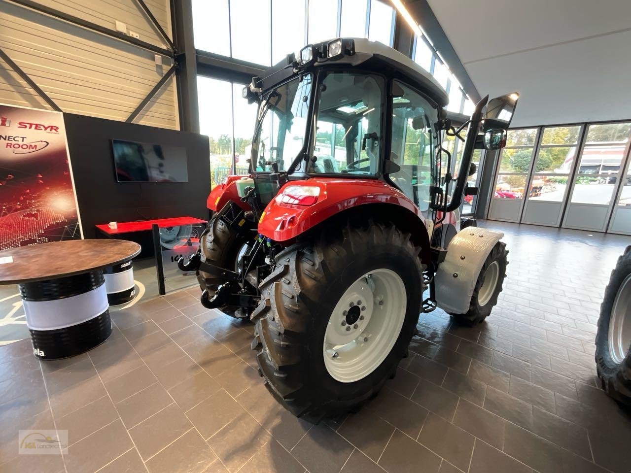 Traktor Türe ait Steyr Kompakt 4075 S, Neumaschine içinde Pfreimd (resim 6)