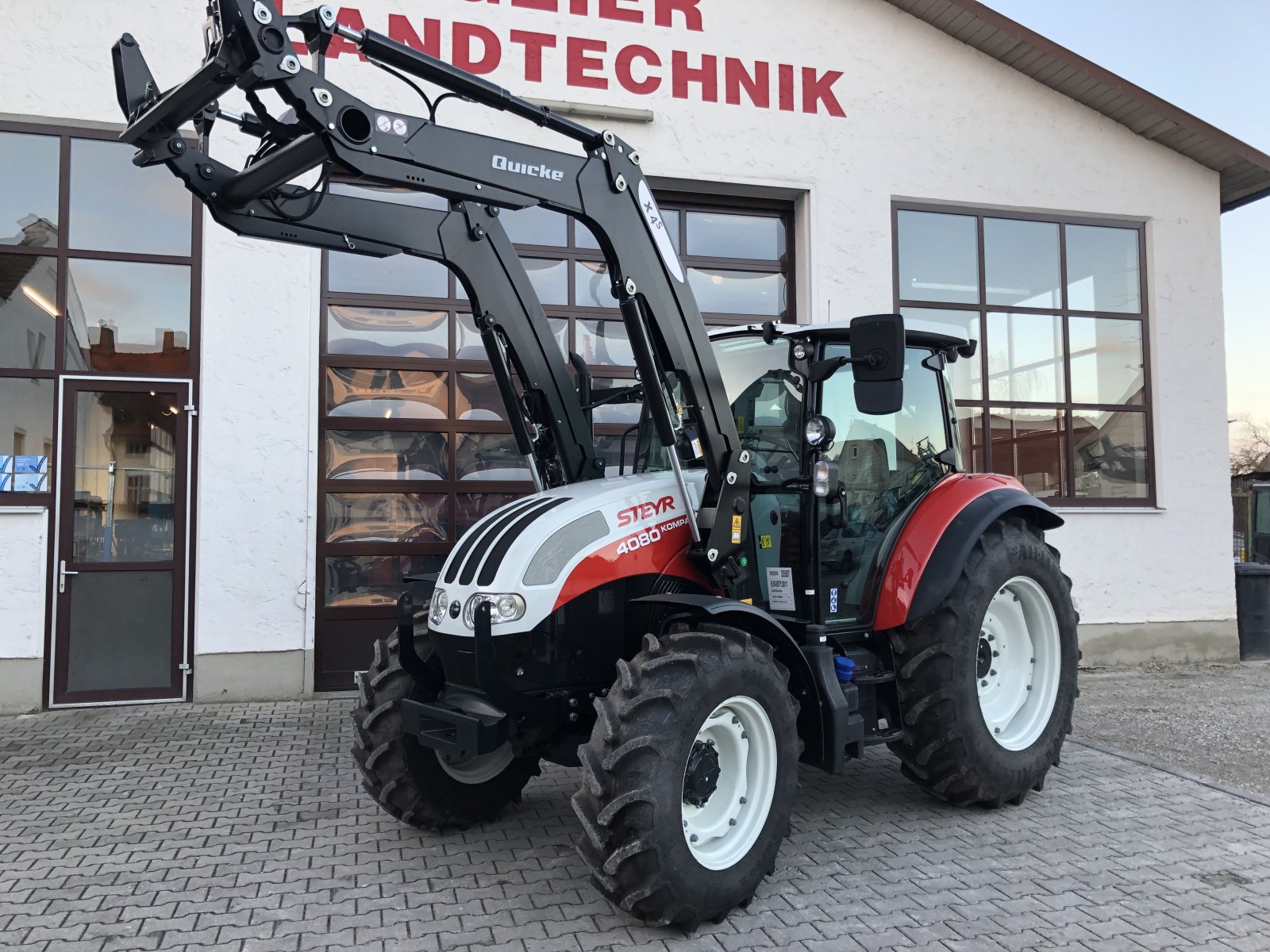 Traktor a típus Steyr KOMPAKT 4080 HILO, Neumaschine ekkor: Bodenkirchen (Kép 1)