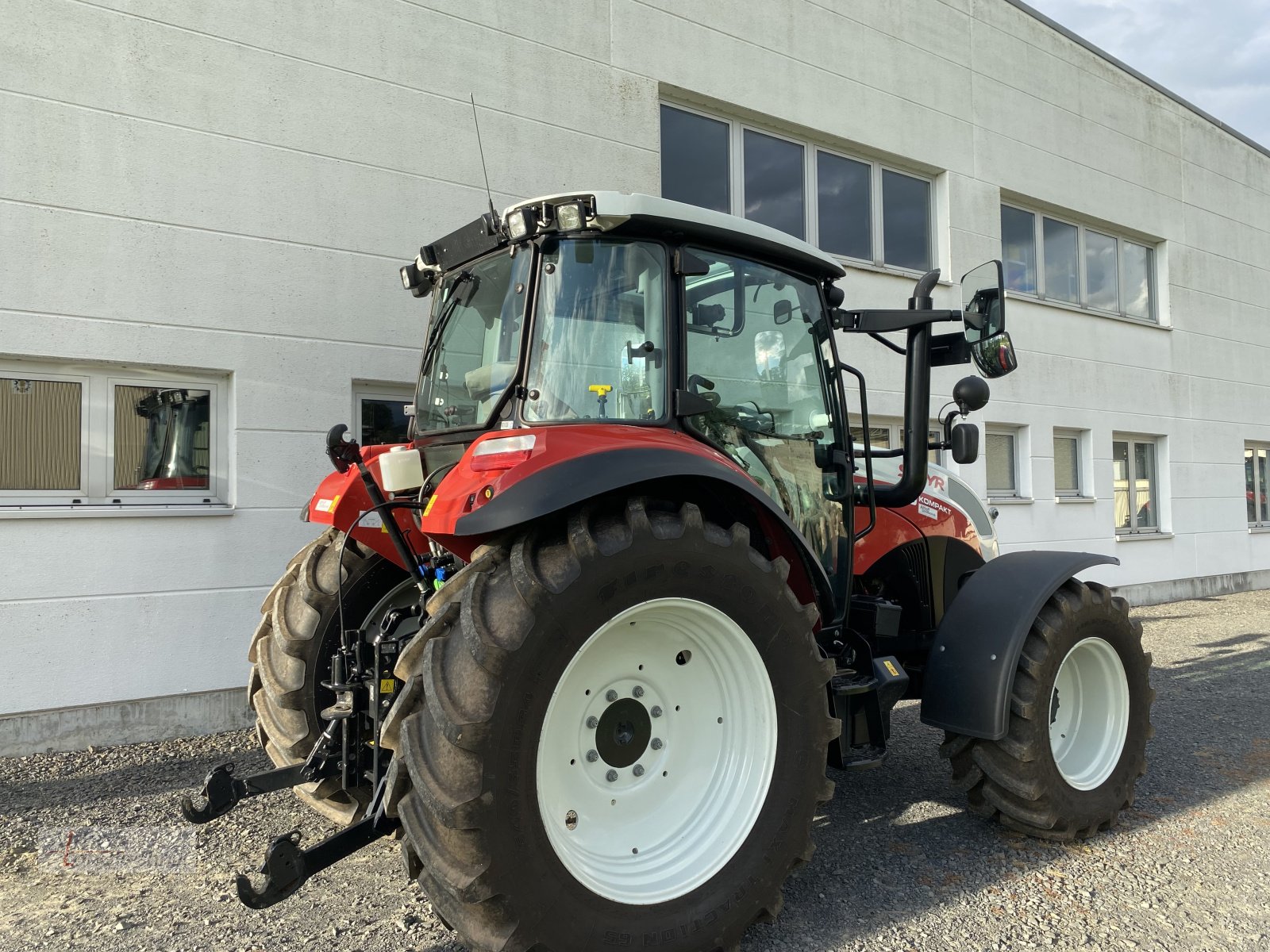 Traktor van het type Steyr KOMPAKT 4080 HILO, Gebrauchtmaschine in Wabern (Foto 5)