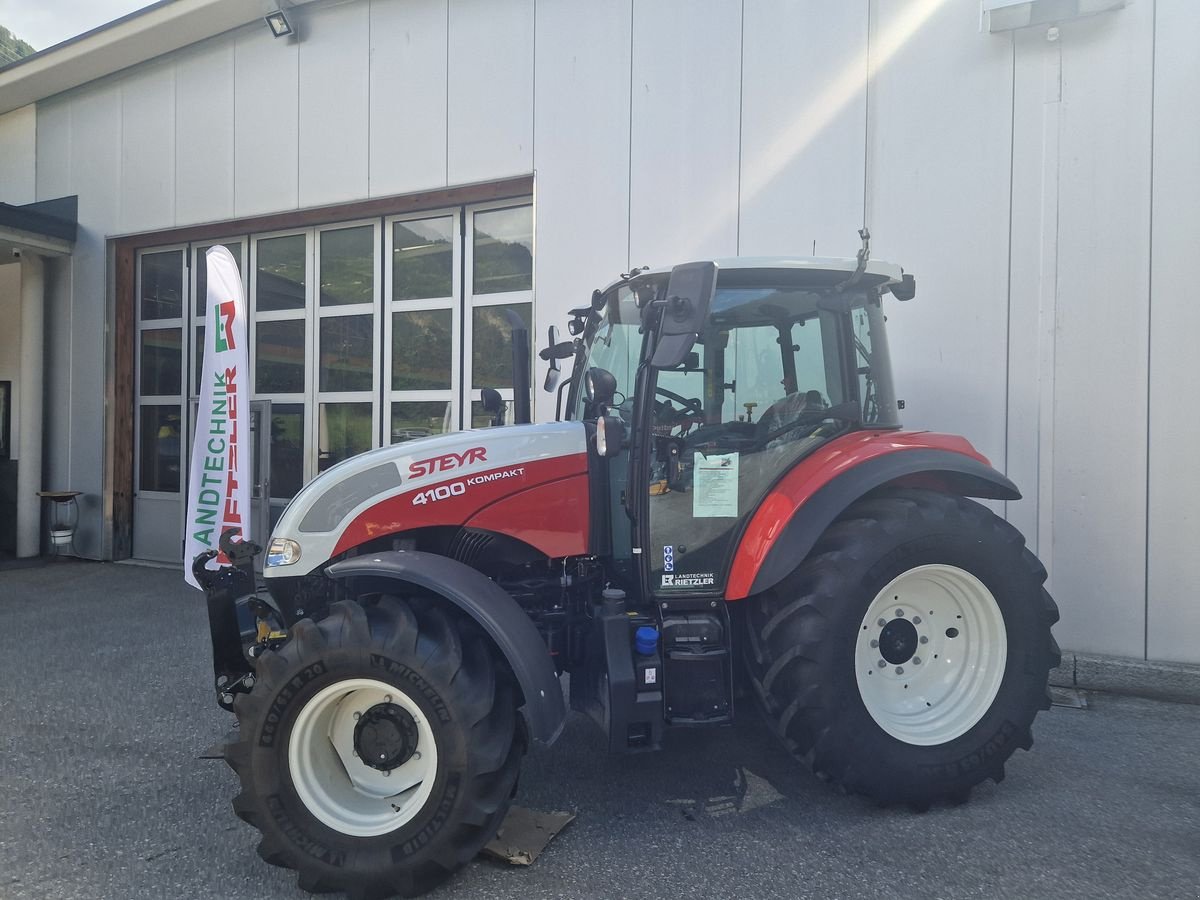 Traktor van het type Steyr Kompakt 4100, Vorführmaschine in Ried im Oberinntal (Foto 2)