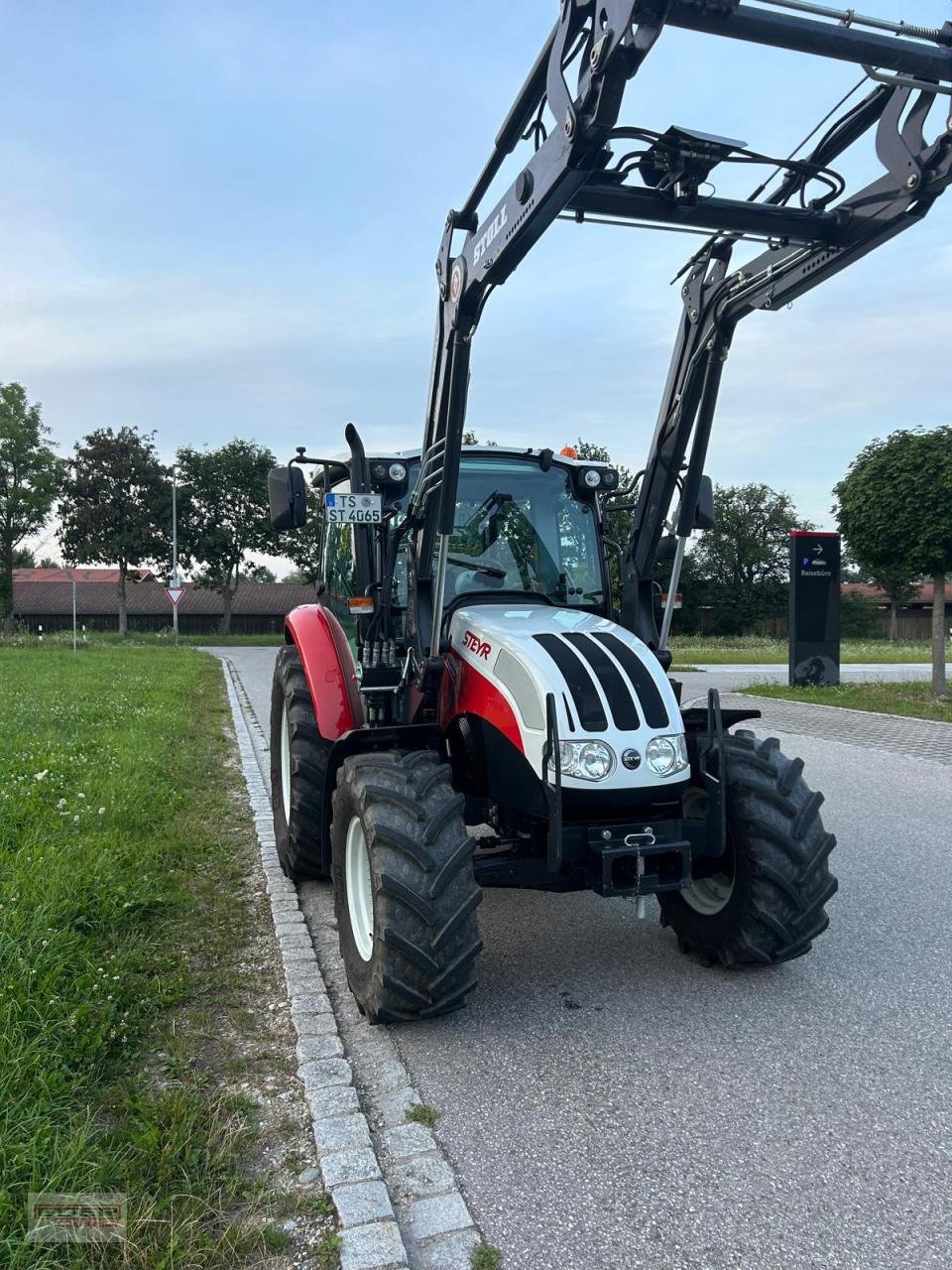 Traktor des Typs Steyr Kompakt S 4065, Gebrauchtmaschine in Traunreut/Matzing (Bild 2)