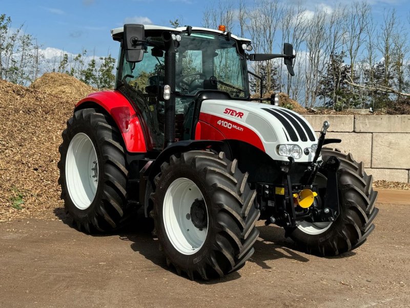 Traktor van het type Steyr Multi 100 tractor, Neumaschine in Hardinxveld-Giessendam (Foto 1)