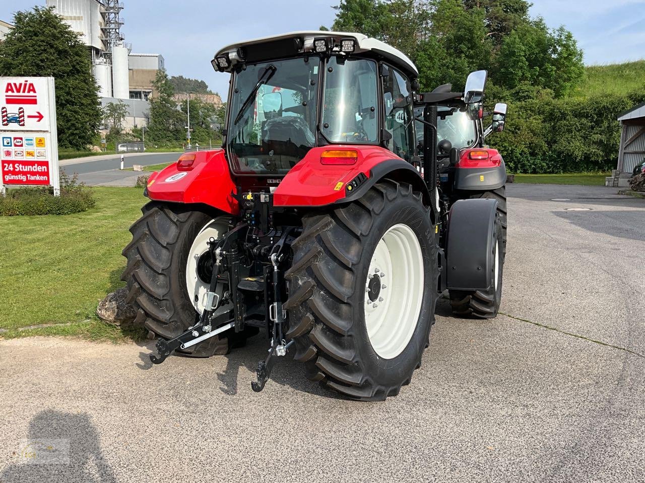 Traktor of the type Steyr Multi 4100, Neumaschine in Pfreimd (Picture 4)