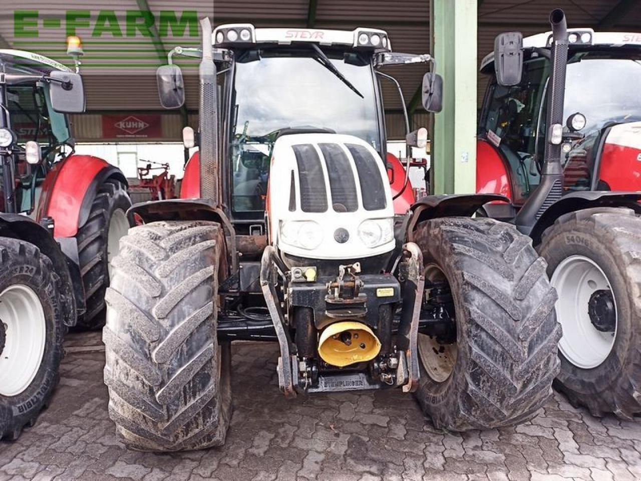 Traktor van het type Steyr profi 6135 profimodell, Gebrauchtmaschine in SANKT MARIENKIRCHEN BEI SCHÄRDING (Foto 2)