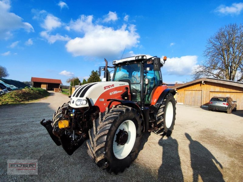 Traktor van het type Steyr Profi 6135, Gebrauchtmaschine in Tuntenhausen (Foto 1)