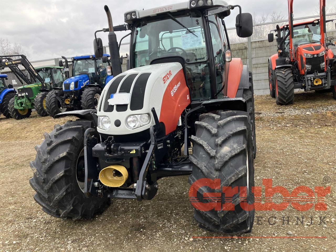 Traktor типа Steyr Profi 6135, Gebrauchtmaschine в Ampfing (Фотография 3)