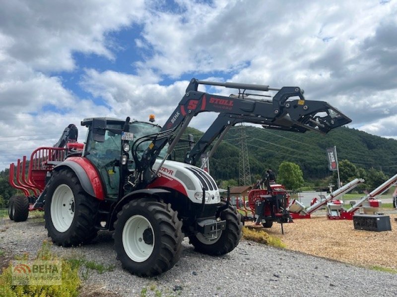 Traktor van het type Steyr Steyr 4090 Kompakt, Druckluft, Klima, Frontlader, 40 Km/h, Top Zusatnd, Gebrauchtmaschine in Steinach