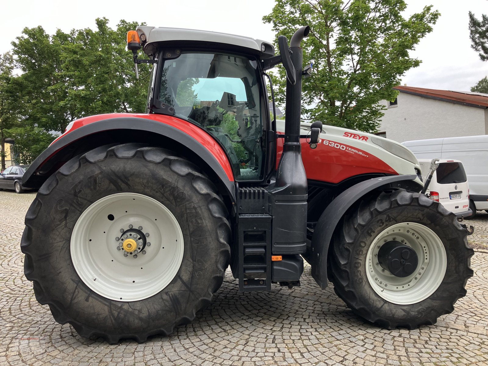 Traktor του τύπου Steyr Terrus CVT 6300, Gebrauchtmaschine σε Schwandorf (Φωτογραφία 3)
