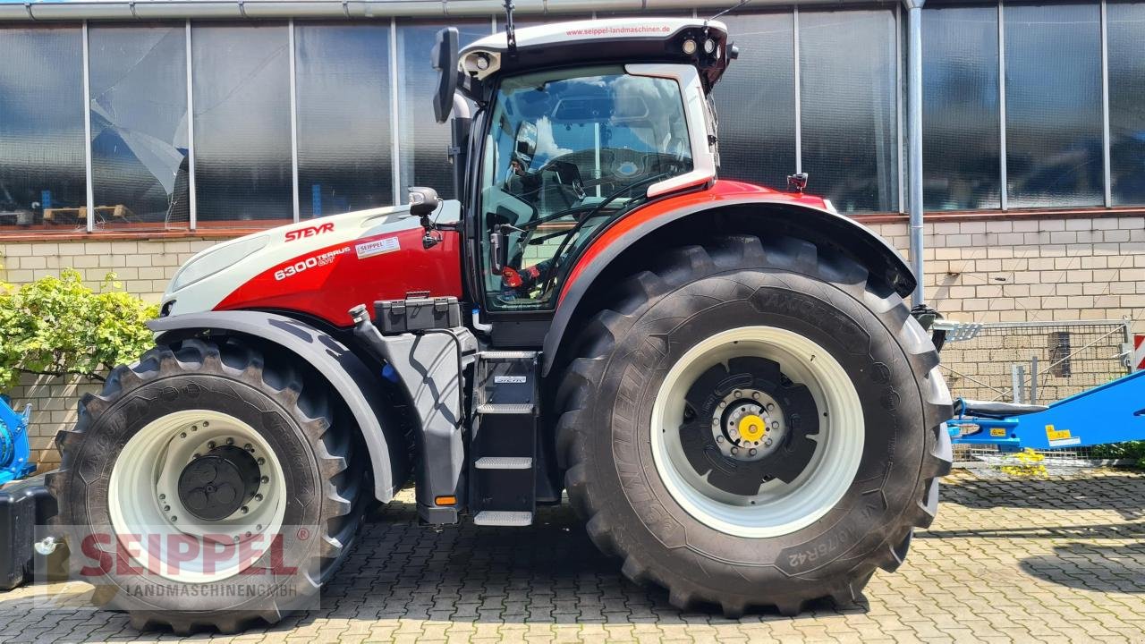 Traktor van het type Steyr TERRUS CVT 6300, Neumaschine in Groß-Umstadt (Foto 4)