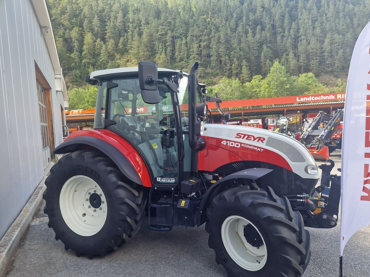 Traktor of the type Steyr Traktor Kompakt 4100, Vorführmaschine in Ried im Oberinntal (Picture 7)