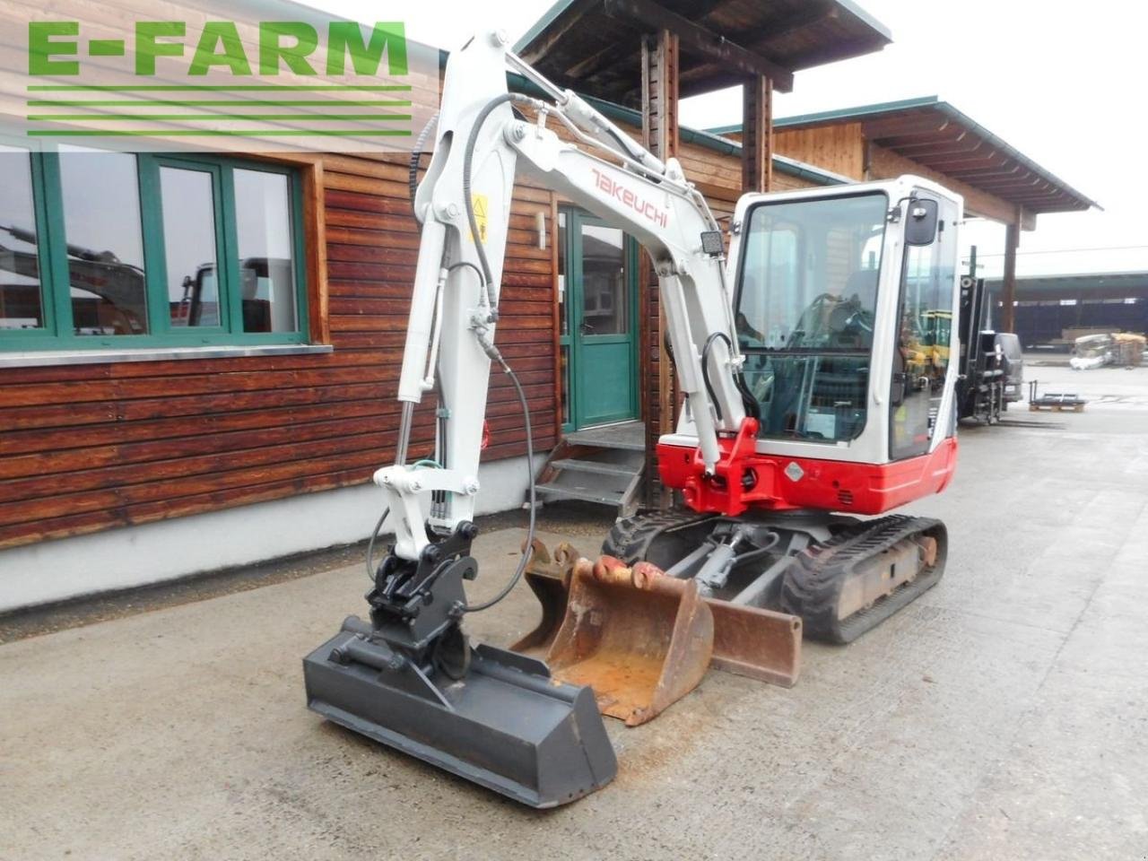 Traktor del tipo Takeuchi tb 228 ( 2.800kg ) hydr. sw + hydr. böschungsl., Gebrauchtmaschine en ST. NIKOLAI/DR. (Imagen 2)