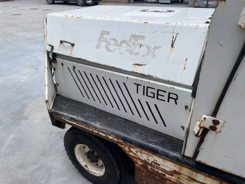 Traktor Türe ait Tiger TIG-50, Gebrauchtmaschine içinde Antwerpen (resim 4)