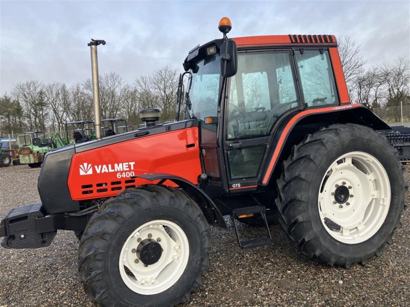 Traktor от тип Valmet 6400 kun 3200 timer!, Gebrauchtmaschine в Rødekro (Снимка 1)