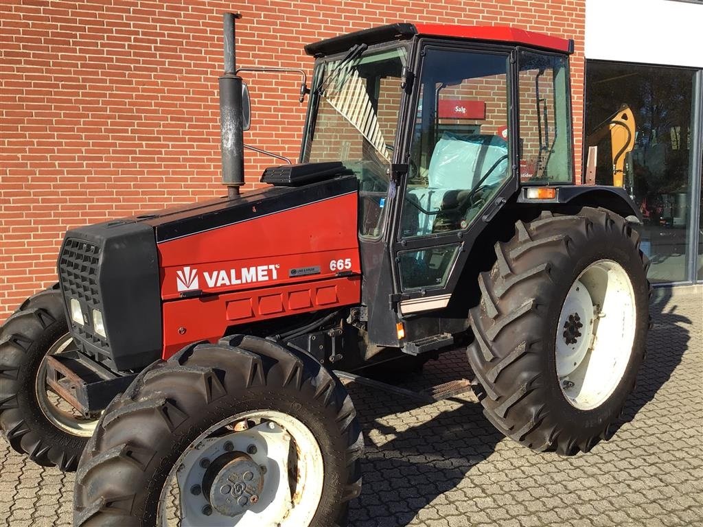 Traktor Türe ait Valmet 665, Gebrauchtmaschine içinde Bredsten (resim 2)