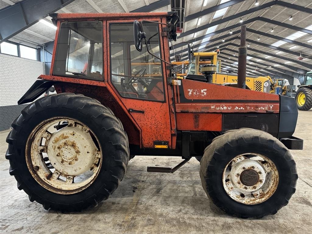 Traktor des Typs Valmet 705  4 WD, Gebrauchtmaschine in Haderup (Bild 6)