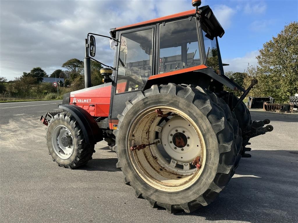 Traktor типа Valmet 705 GLTX MED FRONTVÆGT OG TVILLINGEHJUL!, Gebrauchtmaschine в Nørager (Фотография 5)