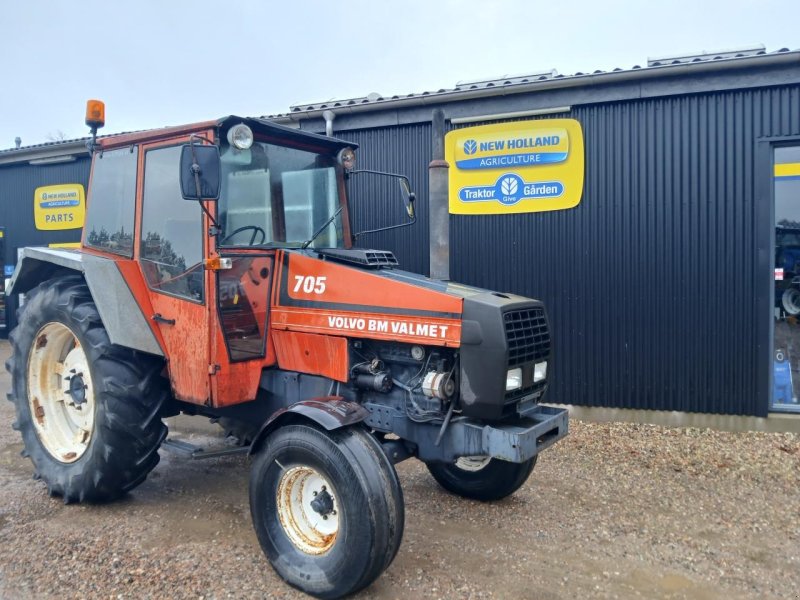 Traktor van het type Valmet 705, Gebrauchtmaschine in Give (Foto 1)