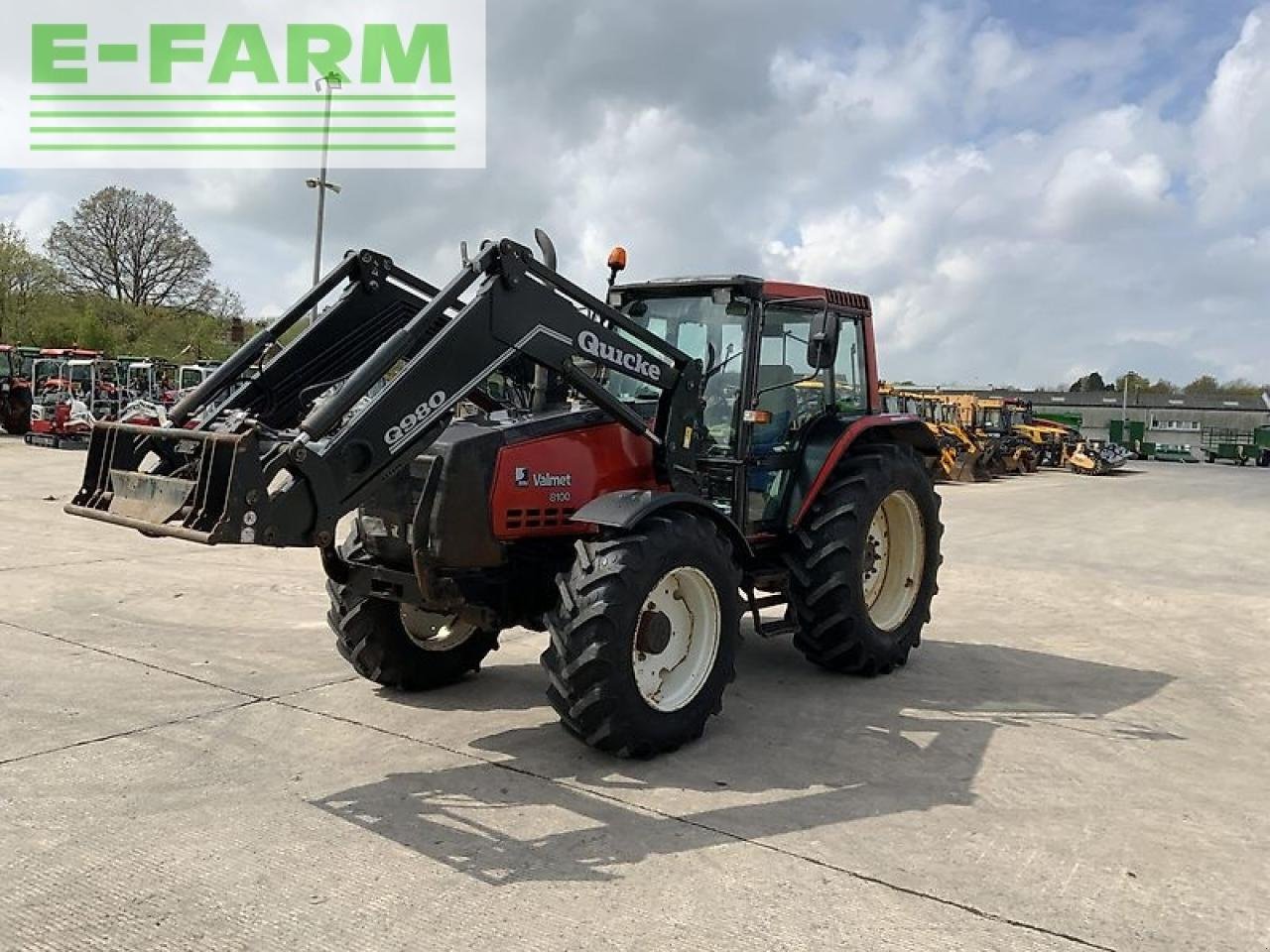 Traktor del tipo Valmet 8100 twin track reverse drive tractor, Gebrauchtmaschine In SHAFTESBURY (Immagine 5)