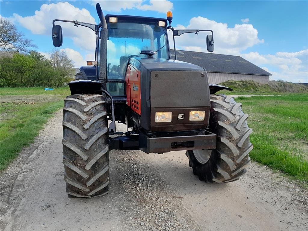 Traktor of the type Valmet 8450, Gebrauchtmaschine in Skive (Picture 2)