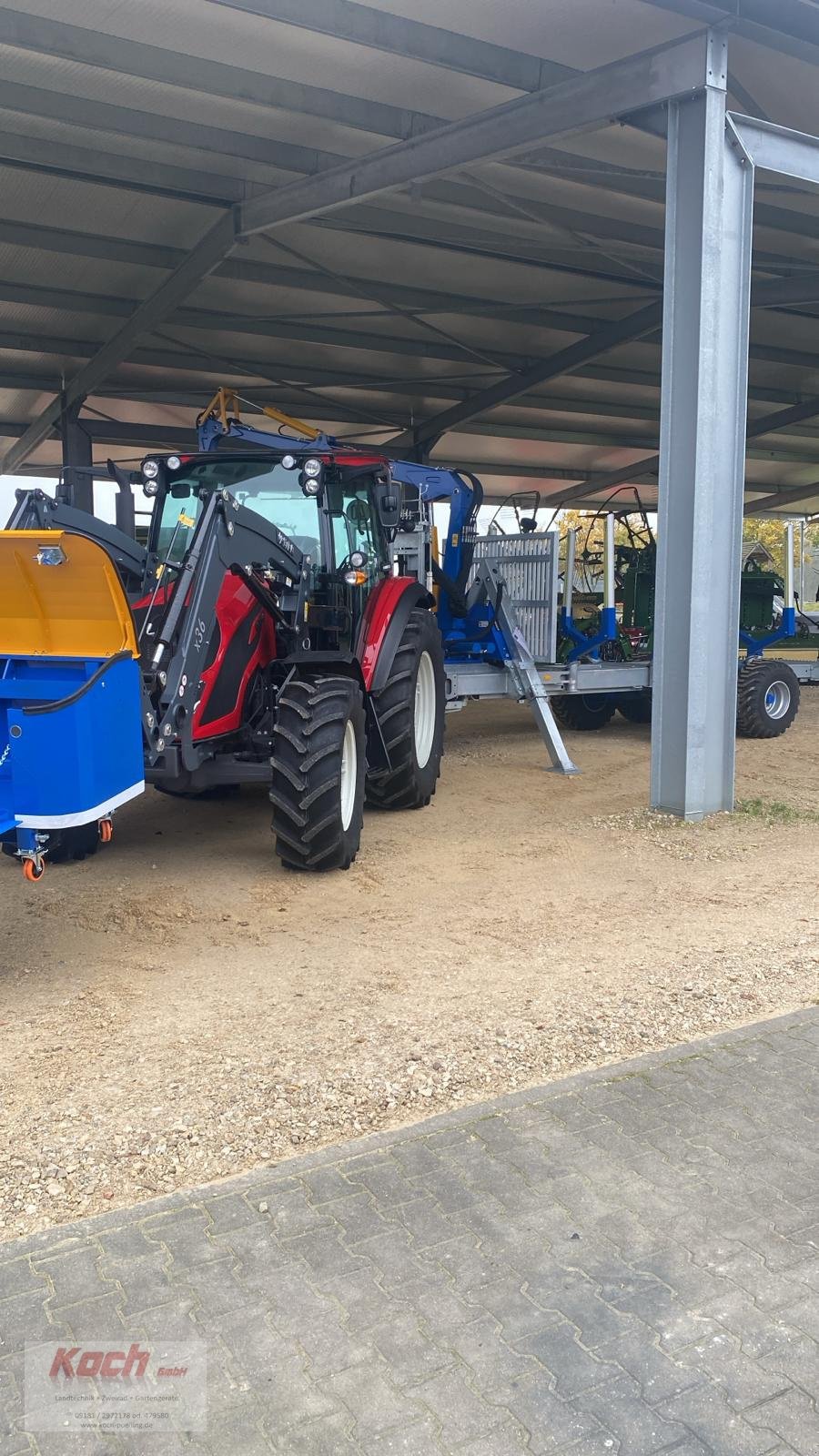 Traktor des Typs Valtra und Bindeberger A 75 mit RW 10 ECO, Neumaschine in Neumarkt / Pölling (Bild 11)