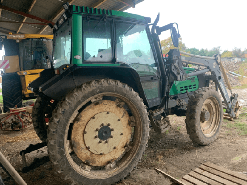 Traktor van het type Valtra 6250, Gebrauchtmaschine in Richebourg (Foto 2)