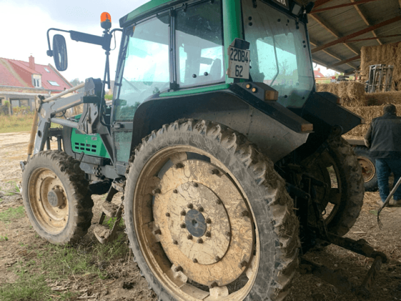 Traktor tip Valtra 6250, Gebrauchtmaschine in Richebourg (Poză 3)