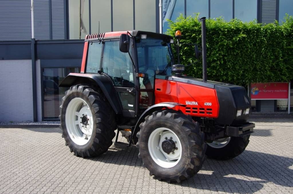 Traktor типа Valtra 6300, Gebrauchtmaschine в Borne (Фотография 3)