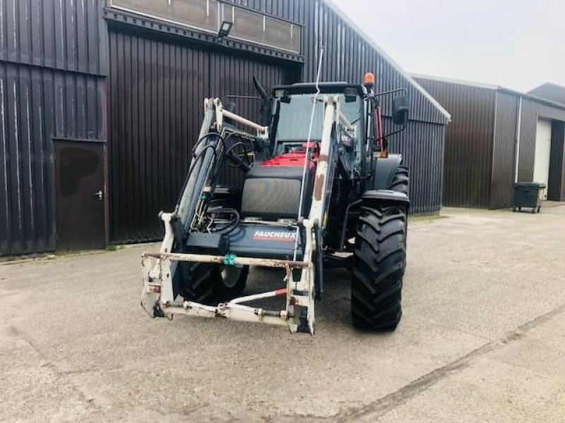 Traktor типа Valtra 6400, 2004, 5350 uur, voorlader! KOMT BINNEN!, Gebrauchtmaschine в Marknesse (Фотография 5)