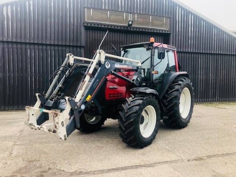 Traktor a típus Valtra 6400, 2004, 5350 uur, voorlader! KOMT BINNEN!, Gebrauchtmaschine ekkor: Marknesse (Kép 2)