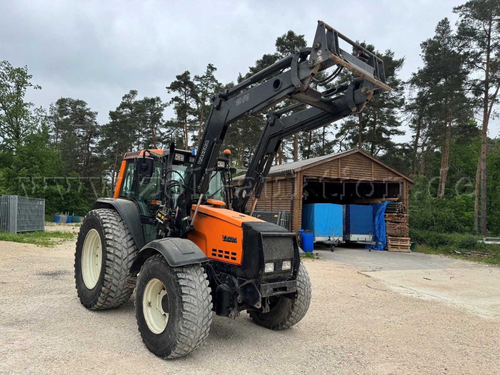 Traktor of the type Valtra 6550 HiTech, Gebrauchtmaschine in Nassenfels (Picture 1)