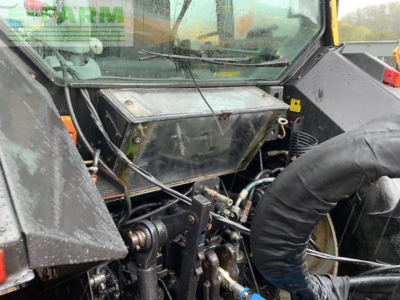 Traktor a típus Valtra 6550 twin-track reverse drive tractor (st21217), Gebrauchtmaschine ekkor: SHAFTESBURY (Kép 10)