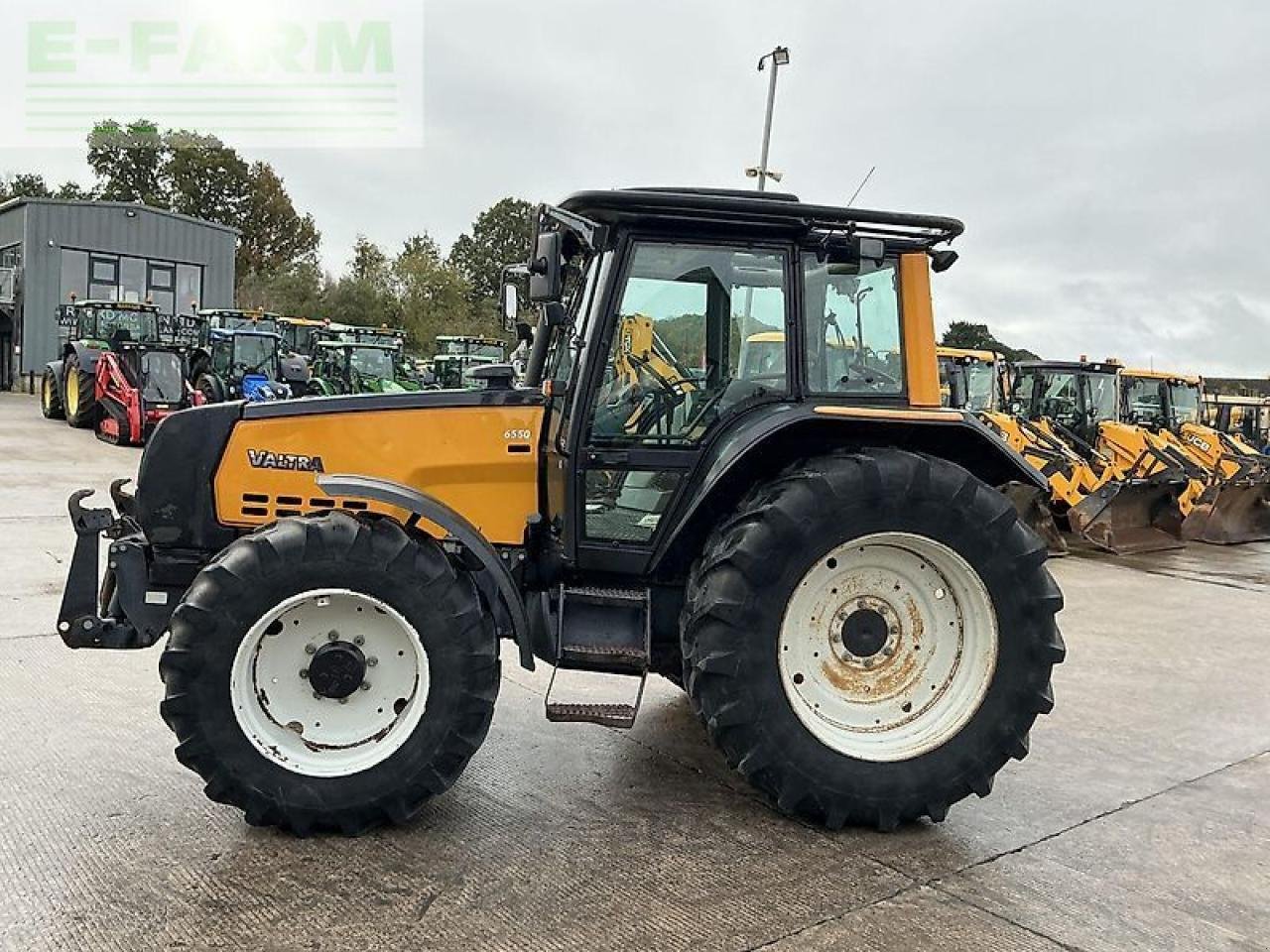 Traktor za tip Valtra 6550 twin-track reverse drive tractor (st21217), Gebrauchtmaschine u SHAFTESBURY (Slika 5)